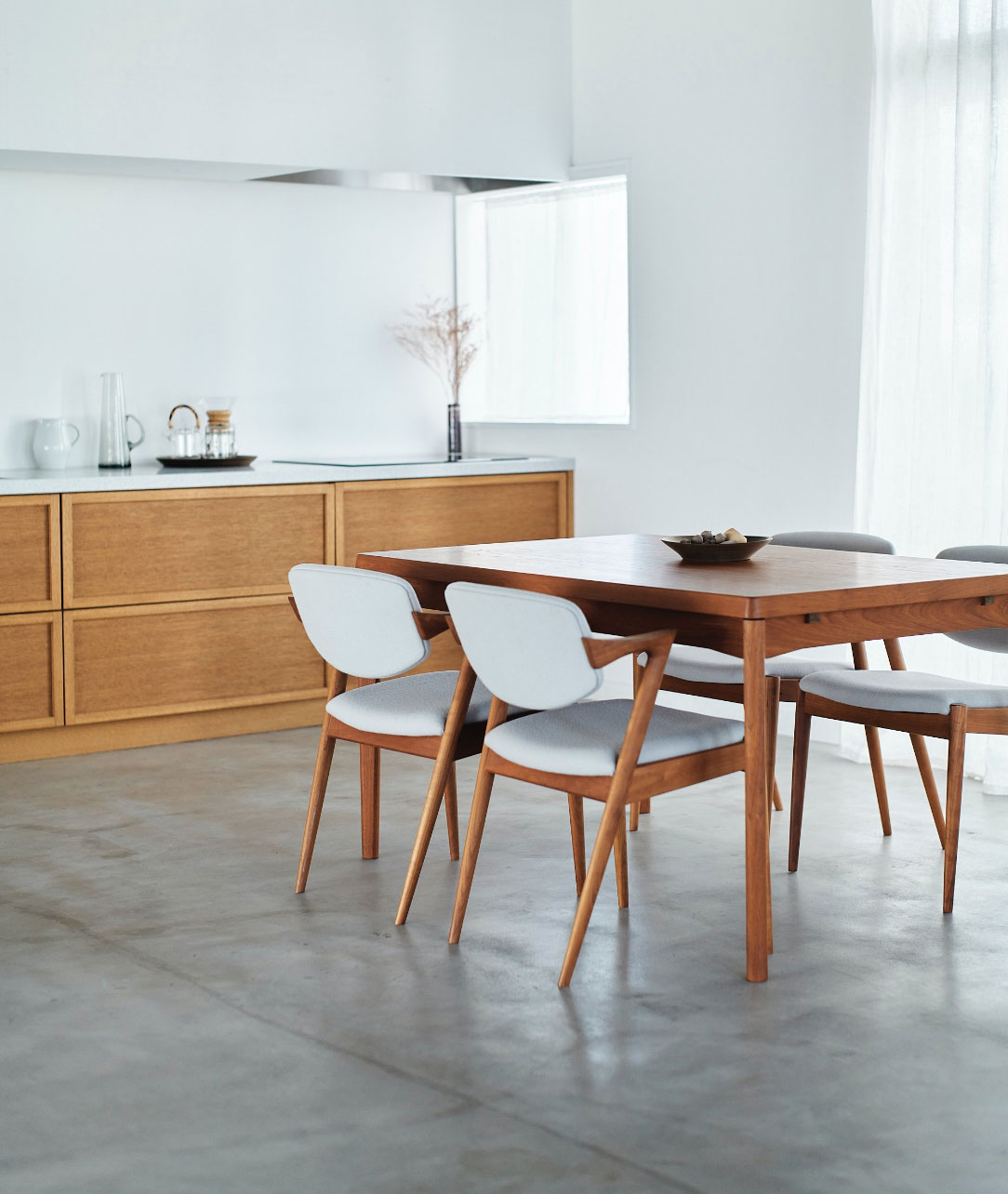 ferme studioの2階の間取り。dining&kitchen、living、piano、white space、bed room、stock room、balcony。